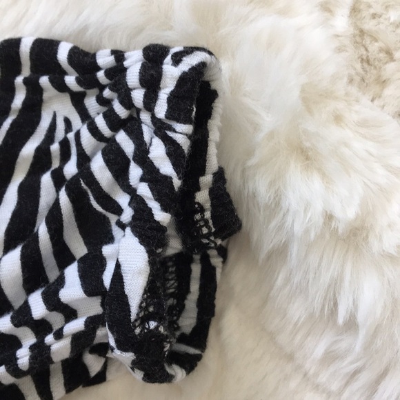 ❤️michael Kors❤️Zebra print Blouse Size (small) - Picture 7 of 7